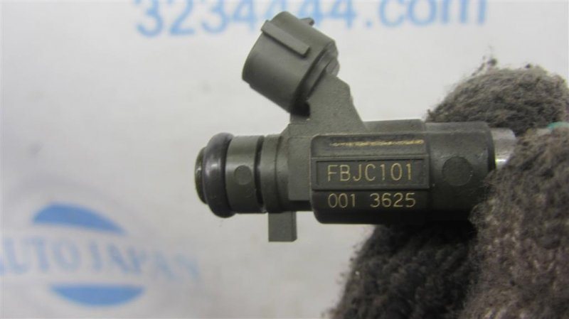 Форсунка топливная MURANO Z50 02-07 VQ35 Форсунка топливная MURANO Z50 02-07 VQ35