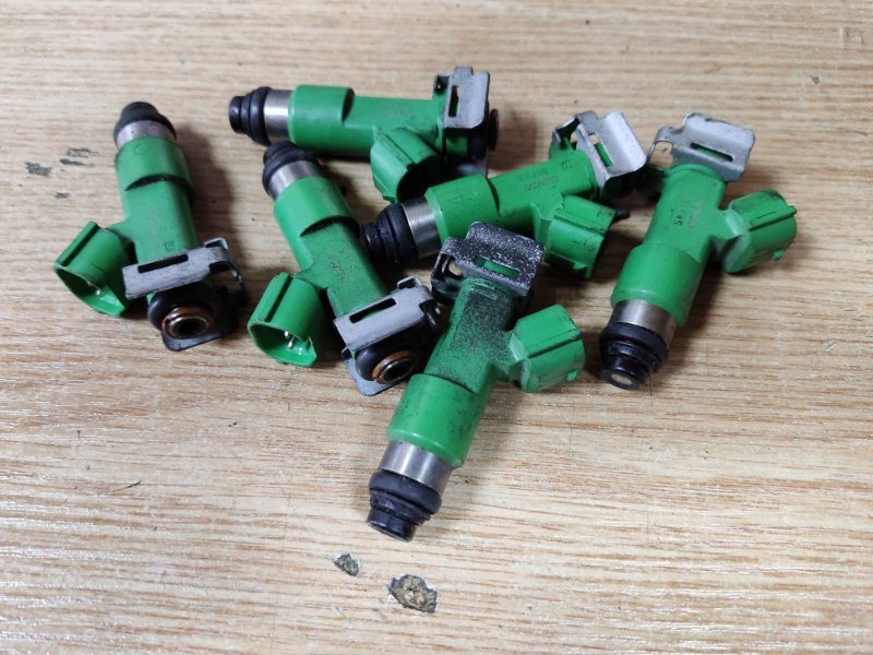 Форсунка топливная NISSAN ALTIMA L32 07-12 16600-JA10A Б/У