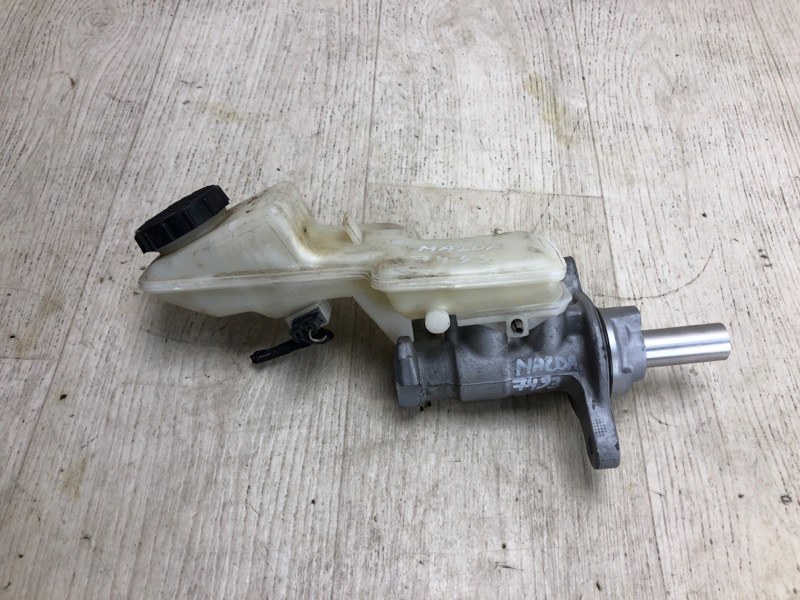 Главный тормозной цилиндр MAZDA 3 BM 13-19 2017 BM 2.0 PE-VPS BHY2-43-40Z Б/У