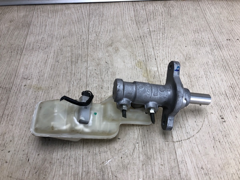 Главный тормозной цилиндр 3 BM 13-19 2017 BM 2.0 PE-VPS