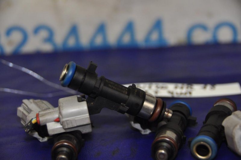 Форсунка топливная SENTRA B17 12-21 2017 Седан 1.8 Форсунка топливная SENTRA B17 12-21 2017 Седан 1.8