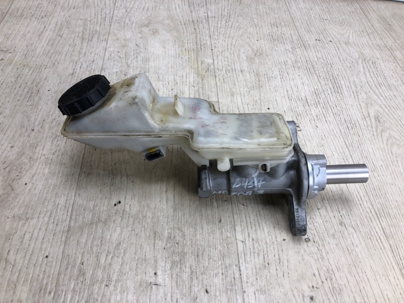Запчасть главный тормозной цилиндр MAZDA 3 BM 13-19 2016 BM 2.0 PE-VPS BHY2-43-40Z Б/У Главный тормозной цилиндр MAZDA 3 BM 13-19 2016 BM 2.0 PE-VPS BHY2-43-40Z Б/У