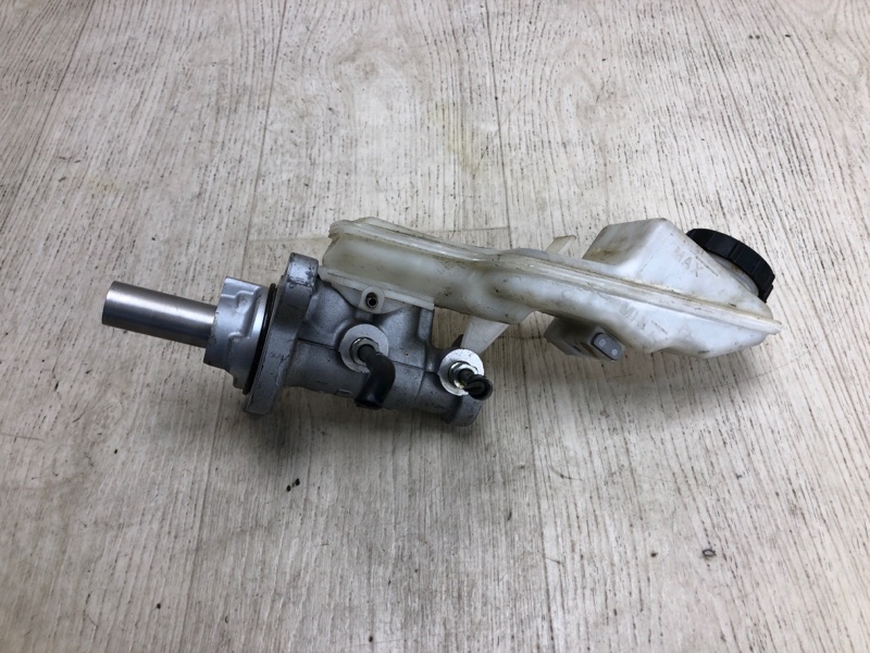 Главный тормозной цилиндр MAZDA 3 BM 13-19 BM 2.0 PE-VPS Главный тормозной цилиндр MAZDA 3 BM 13-19 BM 2.0 PE-VPS