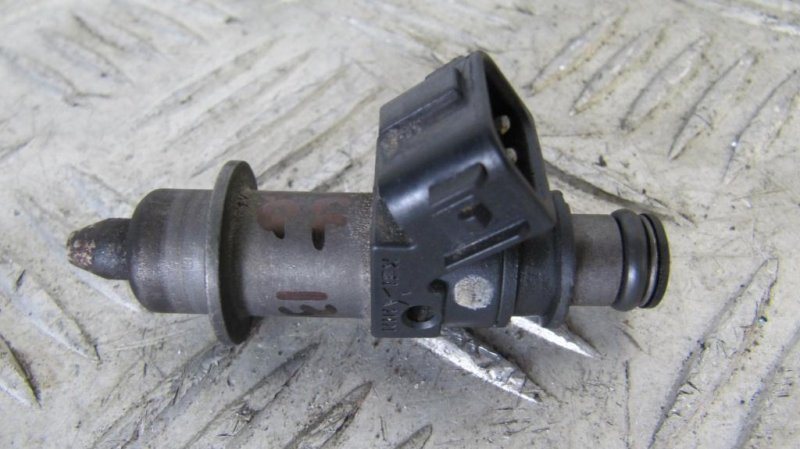 Форсунка топливная HONDA CRV 95-01