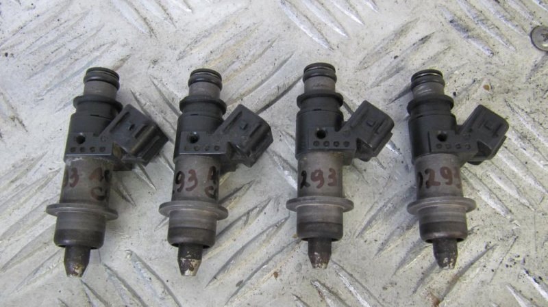 Форсунка топливная HONDA CRV 95-01 06164-PCA-000 Б/У