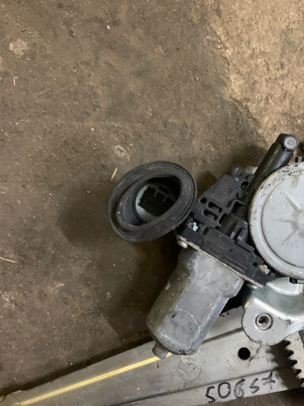 Стеклоподъемник задний правый TOYOTA CAMRY 40 06-11 Стеклоподъемник задний правый TOYOTA CAMRY 40 06-11