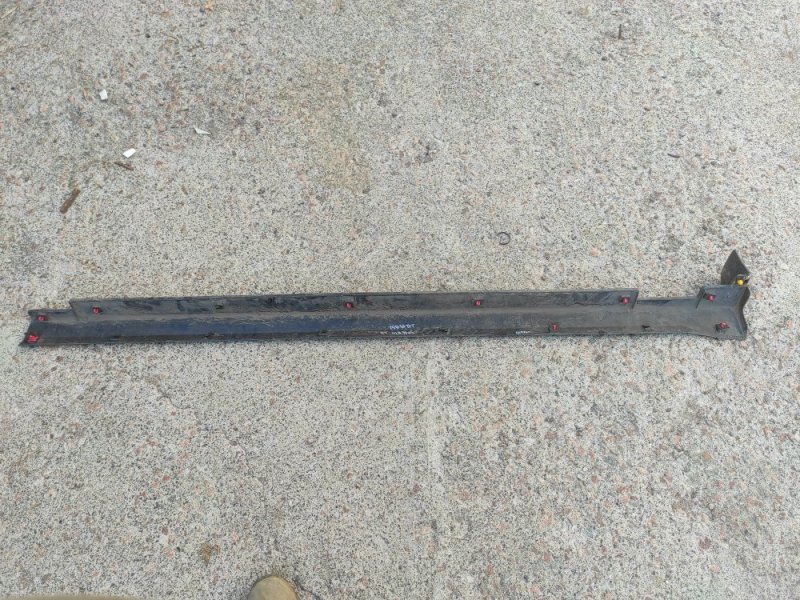 Накладка порога наружная левая KIA SORENTO UM 14- Накладка порога наружная левая KIA SORENTO UM 14-