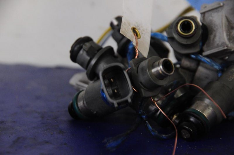 Запчасть форсунка топливная HONDA ACCORD CU8 / TSX 08-14 Б/У Форсунка топливная HONDA ACCORD CU8 / TSX 08-14 Б/У