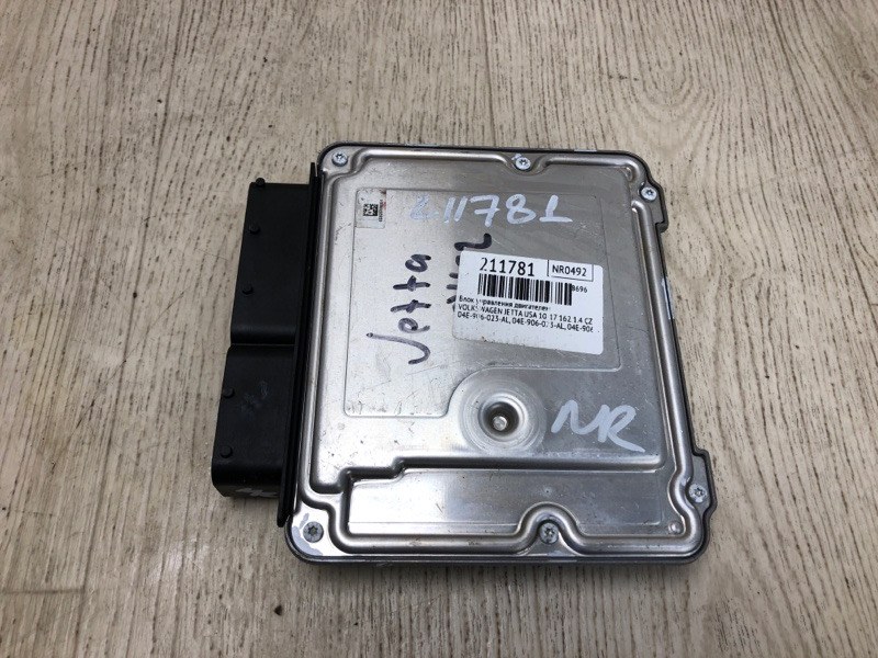 Запчасть блок управления двигателем VOLKSWAGEN JETTA USA 10-17 2017 162 1.4 CZTA 04E 906 023 AL Б/У Блок управления двигателем VOLKSWAGEN JETTA USA 10-17 2017 162 1.4 CZTA 04E 906 023 AL Б/У