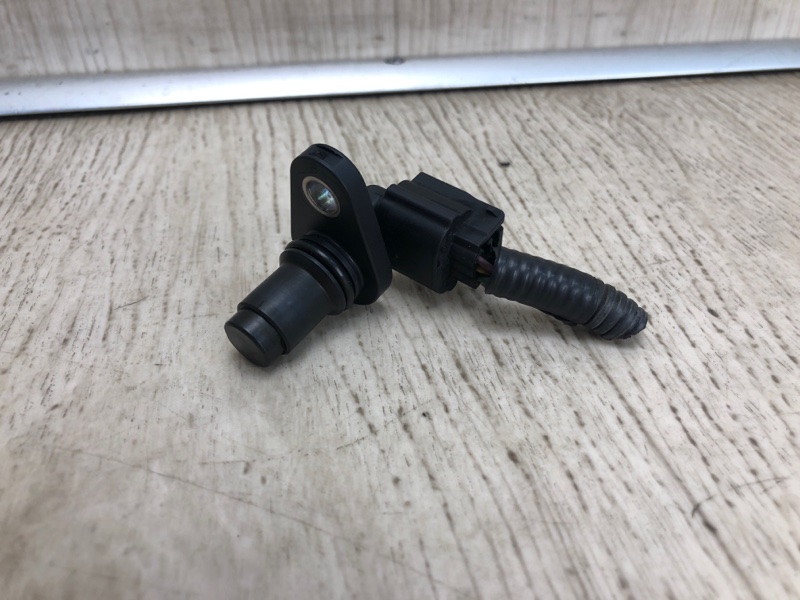 Датчик положения распредвала ROGUE 08-15 2010 S35 2.5 QR25DE