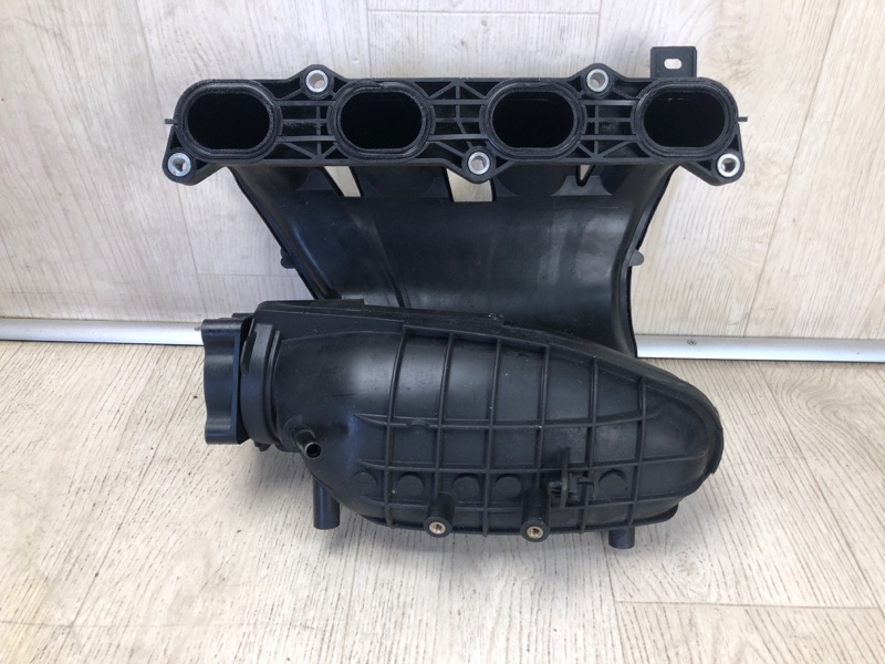 Коллектор впускной ROGUE 08-15 2010 S35 2.5 QR25DE