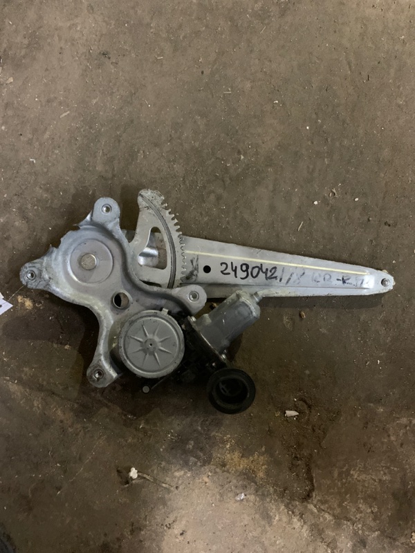 Запчасть стеклоподъемник задний правый TOYOTA CAMRY 40 06-11 2008 ACV40 2.4 2AZFE 69803-06110 Б/У Стеклоподъемник задний правый TOYOTA CAMRY 40 06-11 2008 ACV40 2.4 2AZFE 69803-06110 Б/У