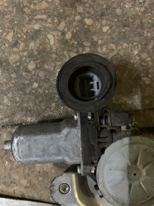 Стеклоподъемник задний правый GX470 02-09