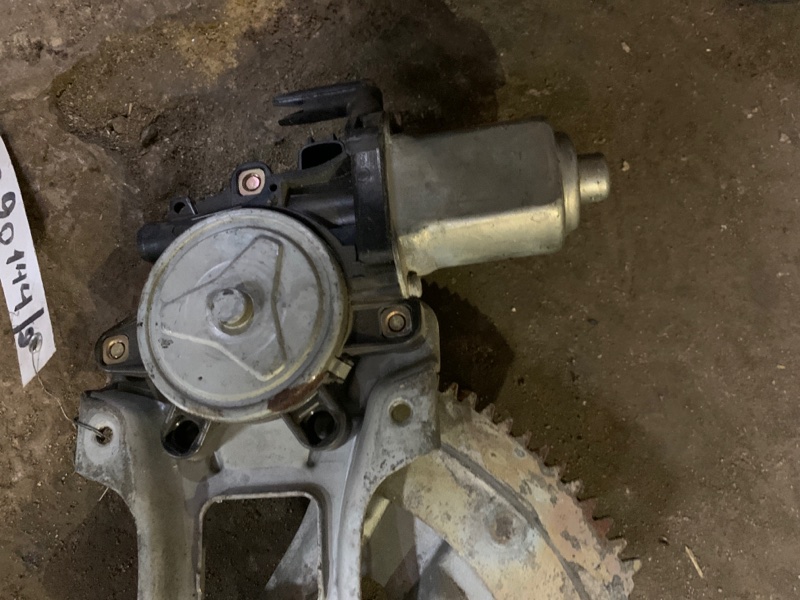 Стеклоподъемник задний правый INFINITI FX S50 03-08