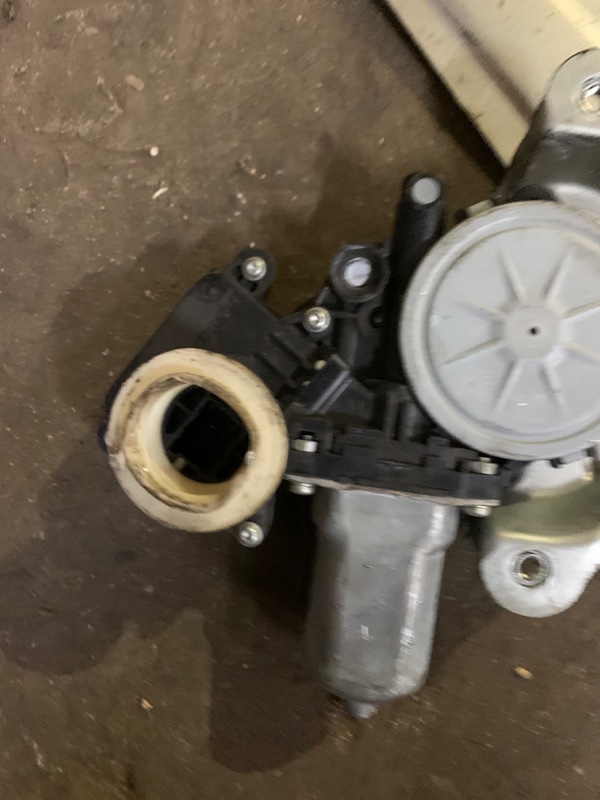 Стеклоподъемник задний правый CAMRY 40 06-11