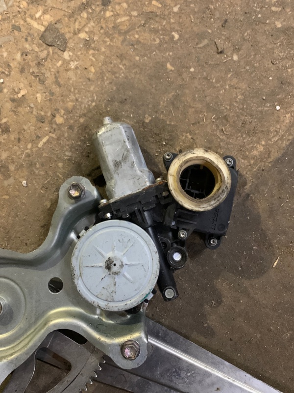 Стеклоподъемник задний правый TOYOTA CAMRY 40 06-11 Стеклоподъемник задний правый TOYOTA CAMRY 40 06-11