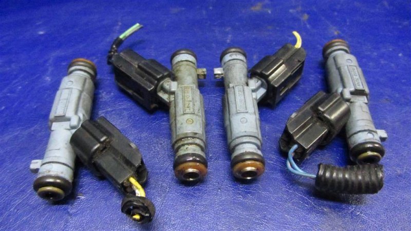 Запчасть форсунка топливная HYUNDAI SONATA YF 10-14 2015 Седан 2.4 35310-2G300 Б/У Форсунка топливная HYUNDAI SONATA YF 10-14 2015 Седан 2.4 35310-2G300 Б/У