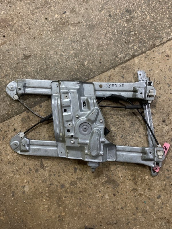 Запчасть стеклоподъемник передний правый MITSUBISHI GALANT 03-12 MR599948 Б/У Стеклоподъемник передний правый MITSUBISHI GALANT 03-12 MR599948 Б/У