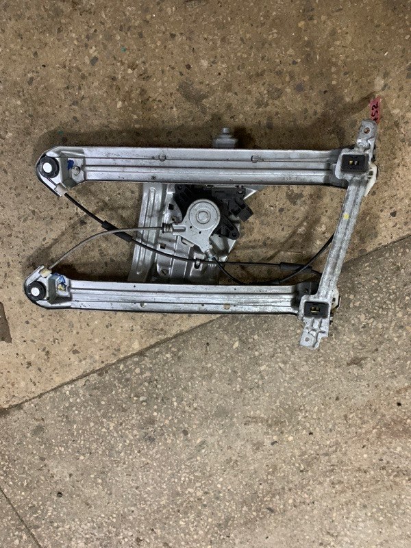 Стеклоподъемник передний правый MITSUBISHI GALANT 03-12 Стеклоподъемник передний правый MITSUBISHI GALANT 03-12