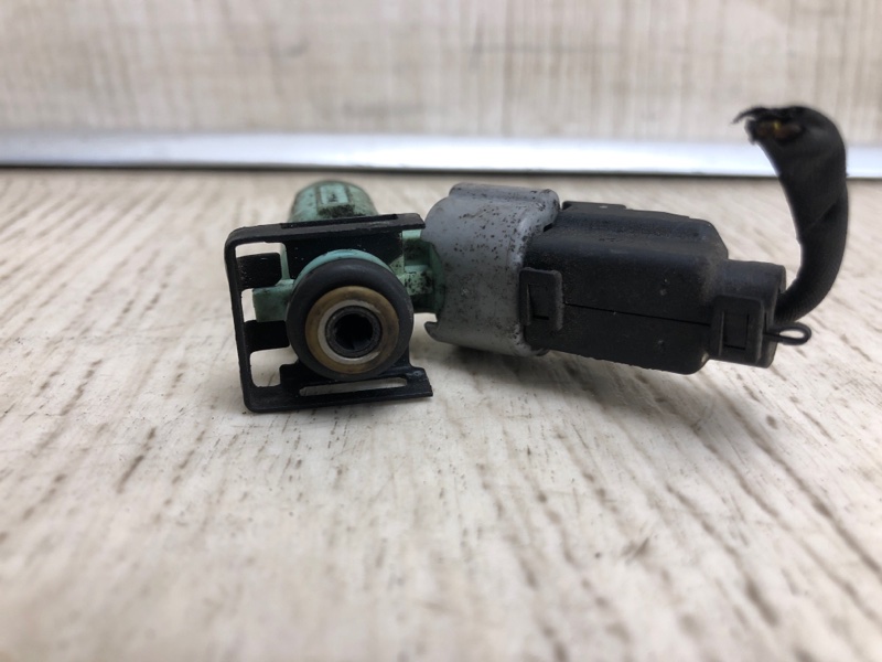 Форсунка топливная HYUNDAI ELANTRA HD 06-11 HD 2.0 G4GC