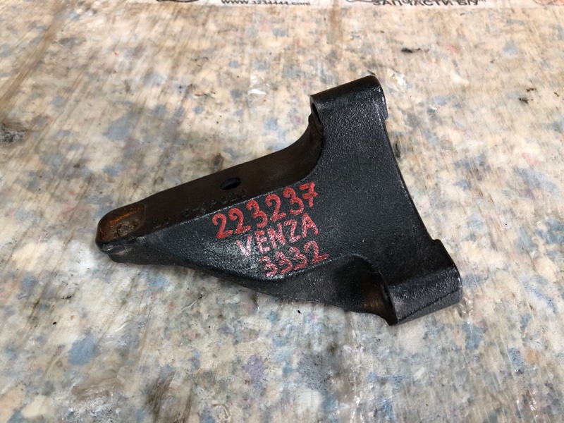 Кронштейн двигателя правый TOYOTA VENZA 09-16 2015 Минивэн 3.5 2GR-FE 12315-0P020 Б/У