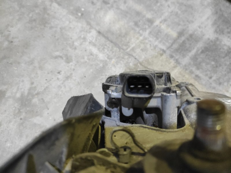 Моторчик стеклоочистителя передний FX S50 03-08