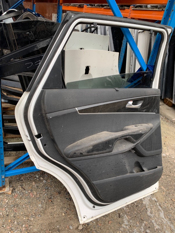 Дверь задняя левая SORENTO UM 14- 2.2