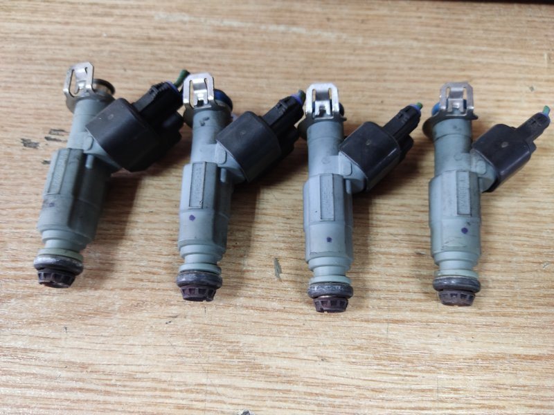 Форсунка топливная MAZDA 6 GG 02-07 Б/У