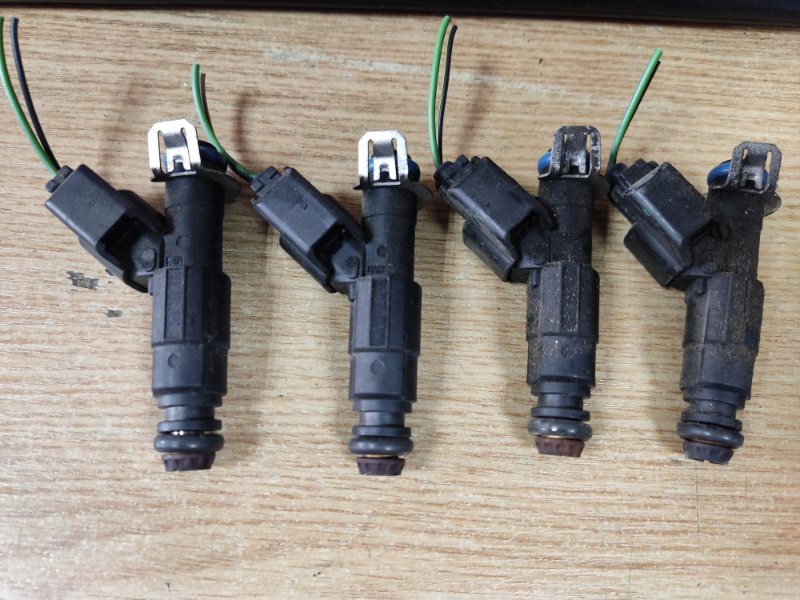 Запчасть форсунка топливная MAZDA 6 GG 02-07 L301-13-250A Б/У Форсунка топливная MAZDA 6 GG 02-07 L301-13-250A Б/У