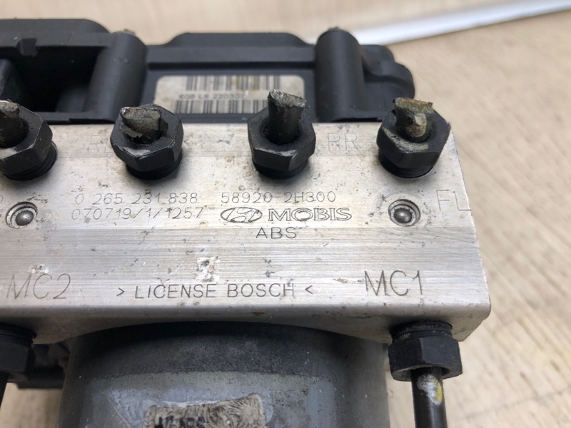 Блок ABS ELANTRA HD 06-11 2007 HD 2.0 G4GC