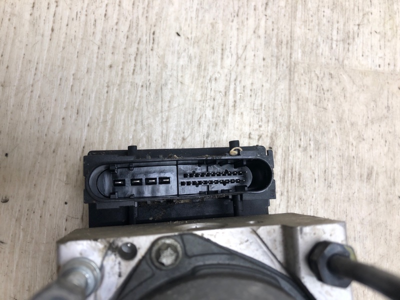 Блок ABS ELANTRA HD 06-11 2007 HD 2.0 G4GC