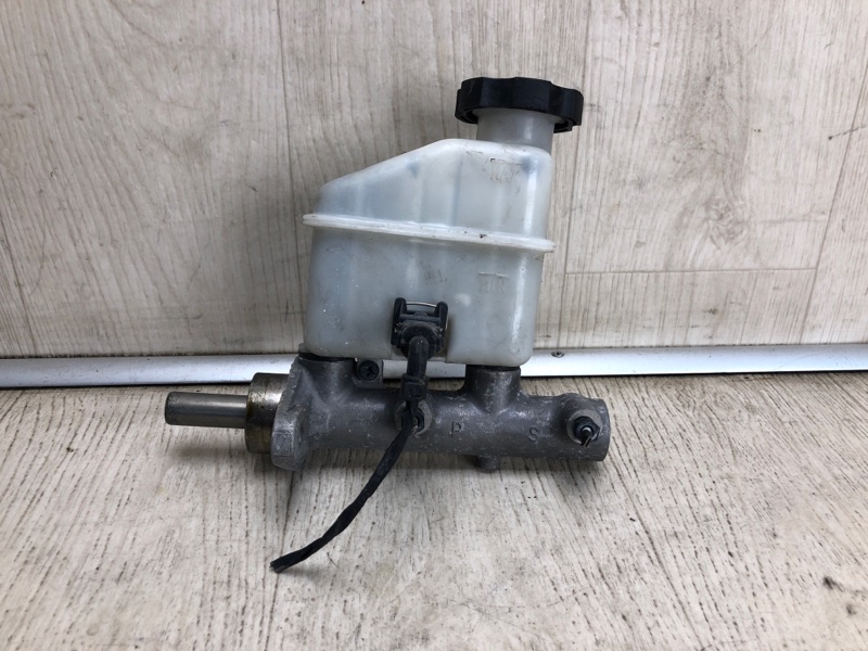 Главный тормозной цилиндр HYUNDAI ELANTRA HD 06-11 HD 2.0 G4GC