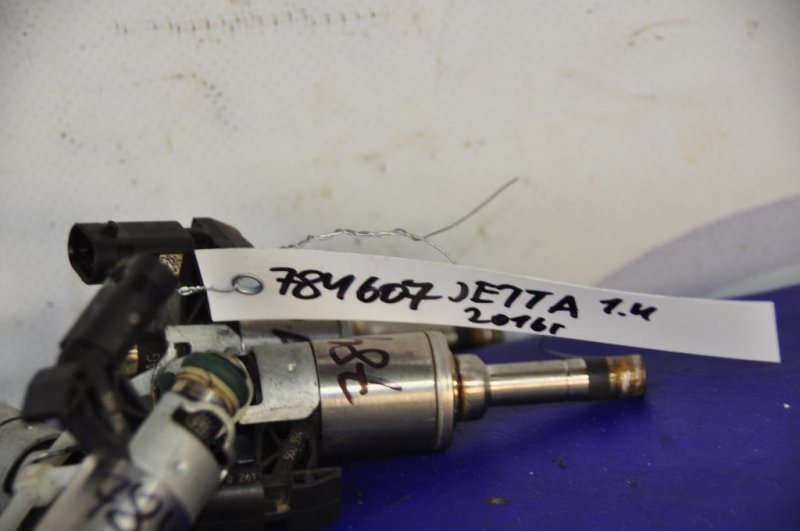 Форсунка топливная VOLKSWAGEN JETTA USA 10-17 04E 906 036 Q Б/У