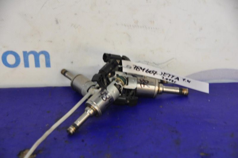 Форсунка топливная JETTA USA 10-17