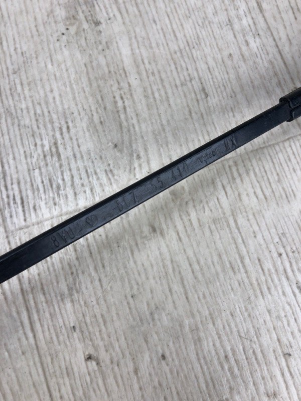 Поводок стеклоочистителя передний правый VOLKSWAGEN JETTA USA 10-17 162 2.5 CBUA