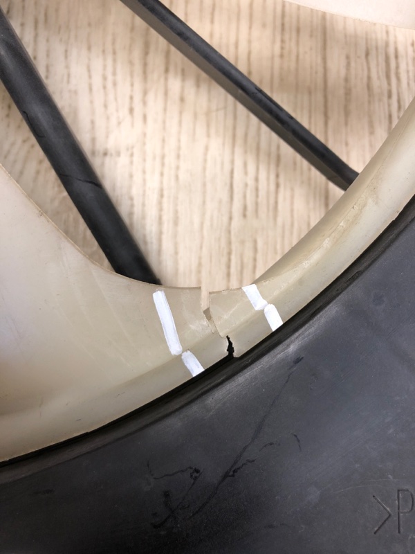 Вентилятор основного радиатора CAMRY 55 14-17 2016 ASV50 2.5 2ARFE