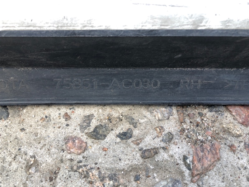 Накладка порога наружная правая AVALON 05-12 2007 Седан 3.5 2GR-FE