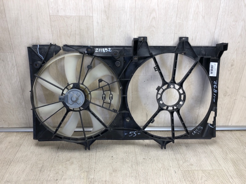 Вентилятор основного радиатора TOYOTA CAMRY 55 14-17 2016 ASV50 2.5 2ARFE 16361-0V420 Б/У