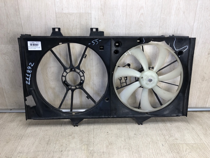 Вентилятор основного радиатора CAMRY 55 14-17 2016 ASV50 2.5 2ARFE