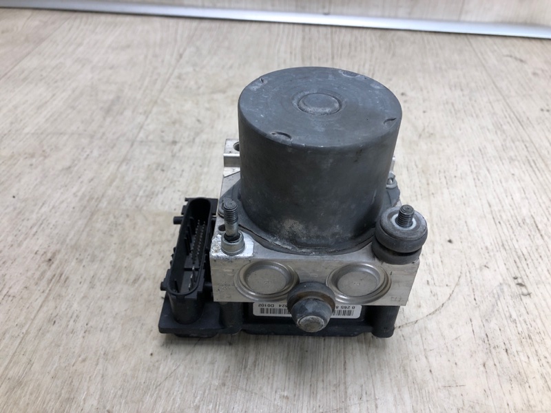 Блок ABS ELANTRA HD 06-11 2007 HD 2.0 G4GC