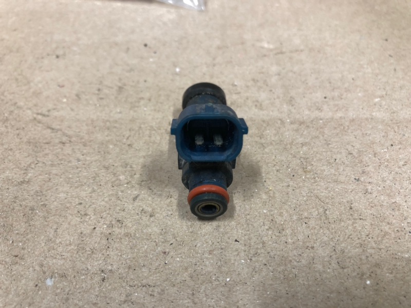 Форсунка топливная OUTLANDER 03-07 2006 Внедорожник 2.4 4G69