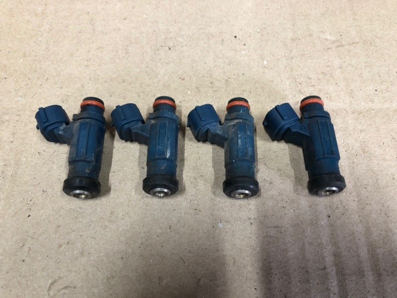 Форсунка топливная OUTLANDER 03-07 2006 Внедорожник 2.4 4G69