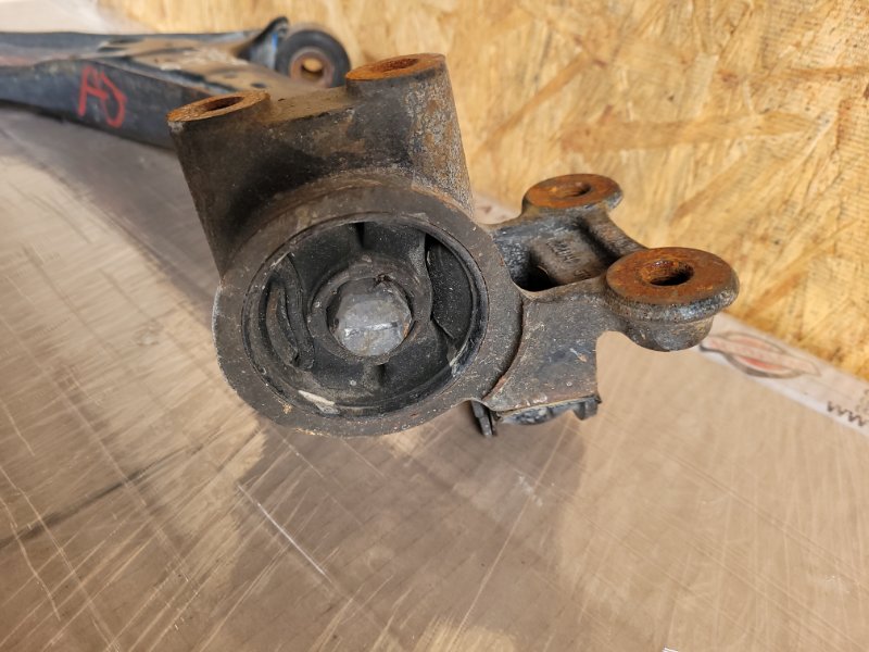 Рычаг передней подвески нижний правый RDX 12-19 2015 Внедорожник 3.5