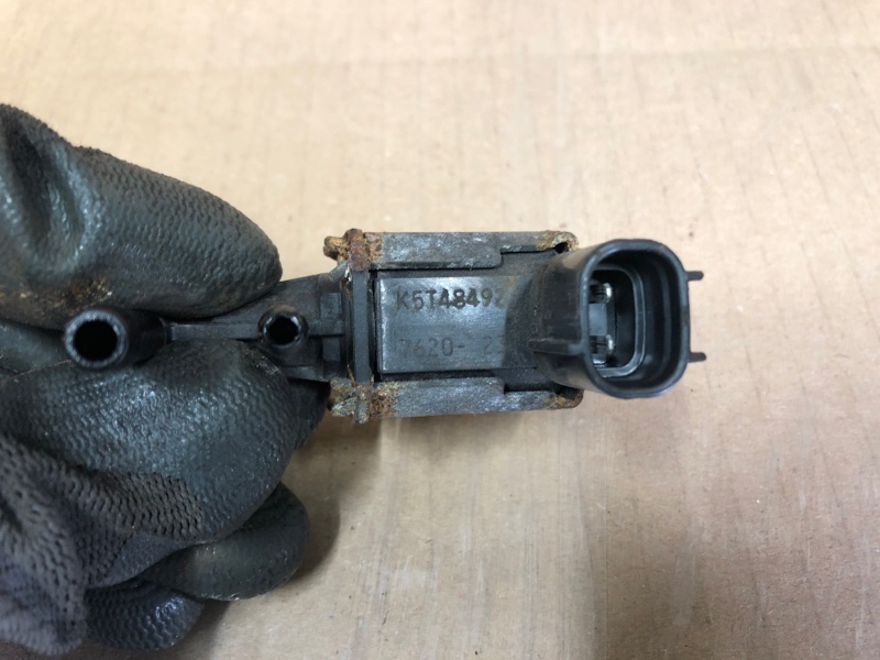 Клапан электромагнитный (вакуумный) RDX 06-12 2008 Внедорожник 2.3