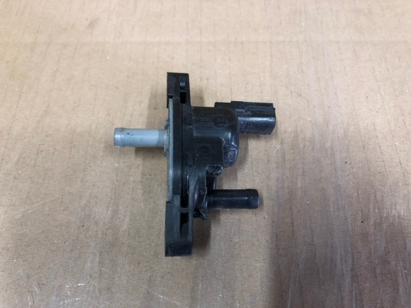 Запчасть клапан вентиляции топливного бака ACURA RDX 12-19 2015 Внедорожник 3.5 36162-RMX-A01 Б/У Клапан вентиляции топливного бака ACURA RDX 12-19 2015 Внедорожник 3.5 36162-RMX-A01 Б/У