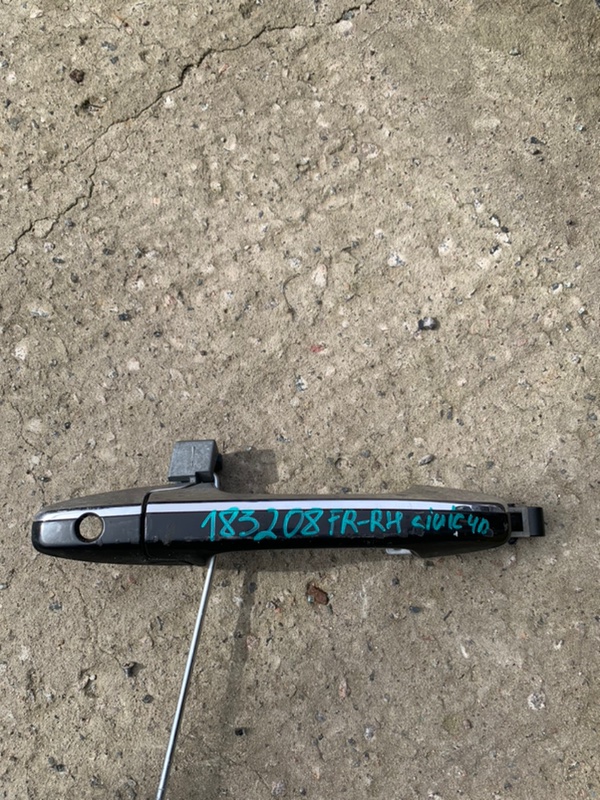 Ручка двери наружная передняя правая HONDA CIVIC 4D 06-11 FD 72140-SNB-G01ZB Б/У