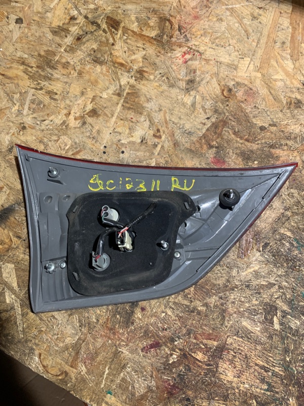 Фонарь внутренний задний правый SIENNA 11-16 2012 GSL30 3.5 2GR-FE