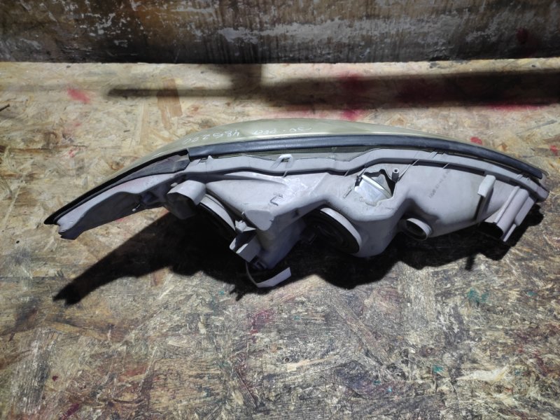 Фара передняя левая CAMRY 30 02-06 Фара передняя левая CAMRY 30 02-06