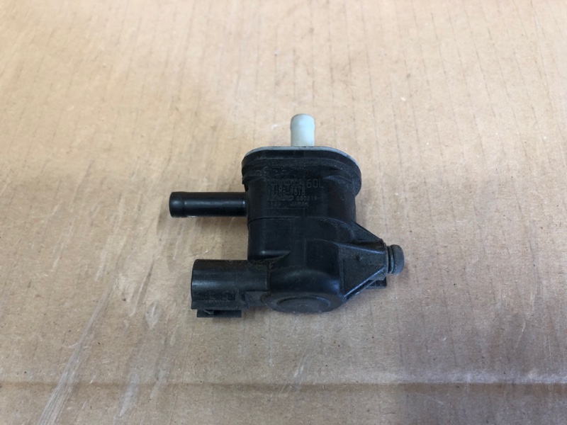 Клапан электромагнитный (вакуумный) TOYOTA CAMRY 40 06-11 2009 Седан 2.4 2AZFXE 90910-12276 Б/У