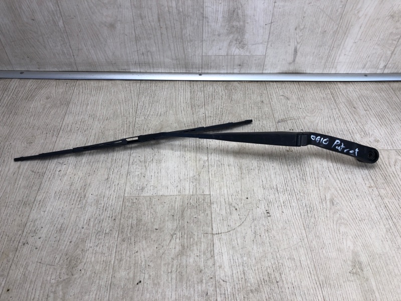 Запчасть поводок стеклоочистителя передний левый JEEP PATRIOT 10-17 2014 MK74 2.0 ECN 68003737AB Б/У Поводок стеклоочистителя передний левый JEEP PATRIOT 10-17 2014 MK74 2.0 ECN 68003737AB Б/У